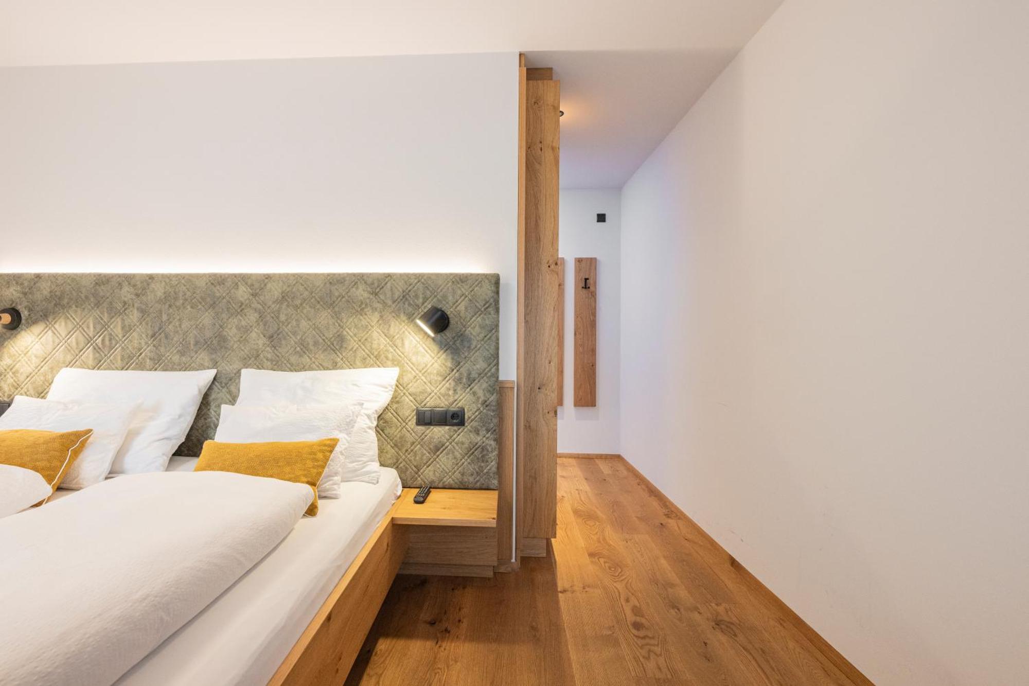 Gasthof Albergo Dolomiten Браєс Екстер'єр фото